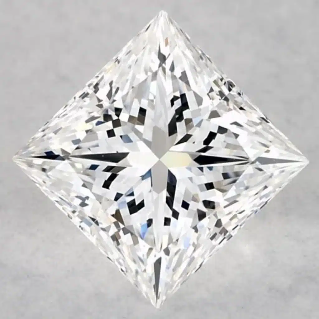 a pincess cut diamond front view with face up