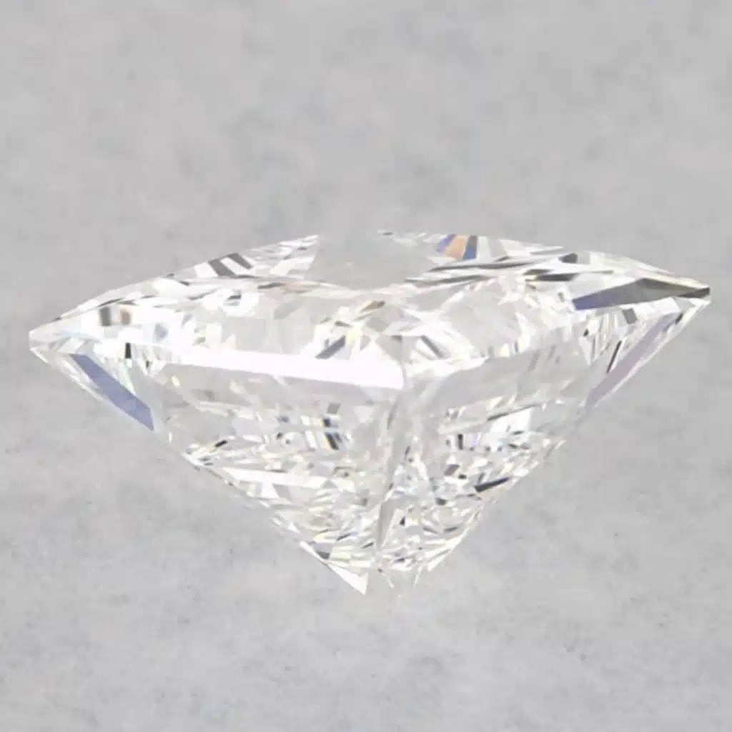 a princess cut diamond from the side view