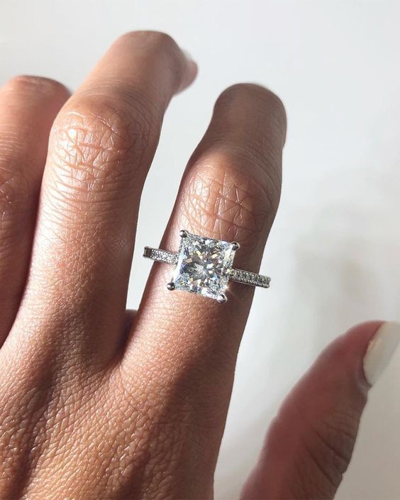 a 2.00 carat princess cut diamond ring